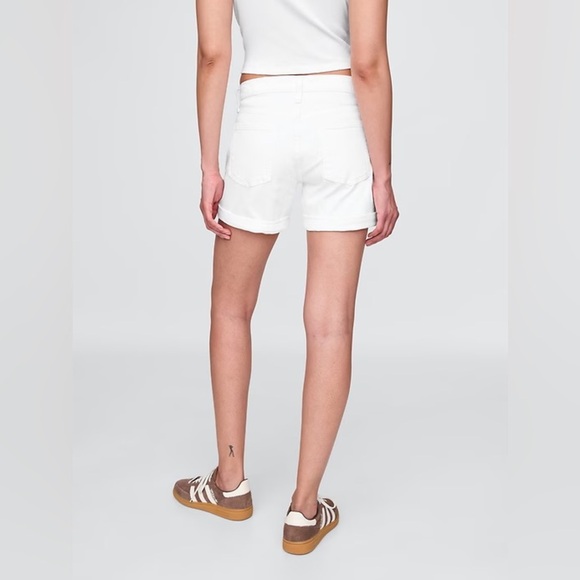 GAP Optic White 5" Mid Rise Girlfriend Cutoff Cuffed Jean Shorts Denim - Picture 3 of 12